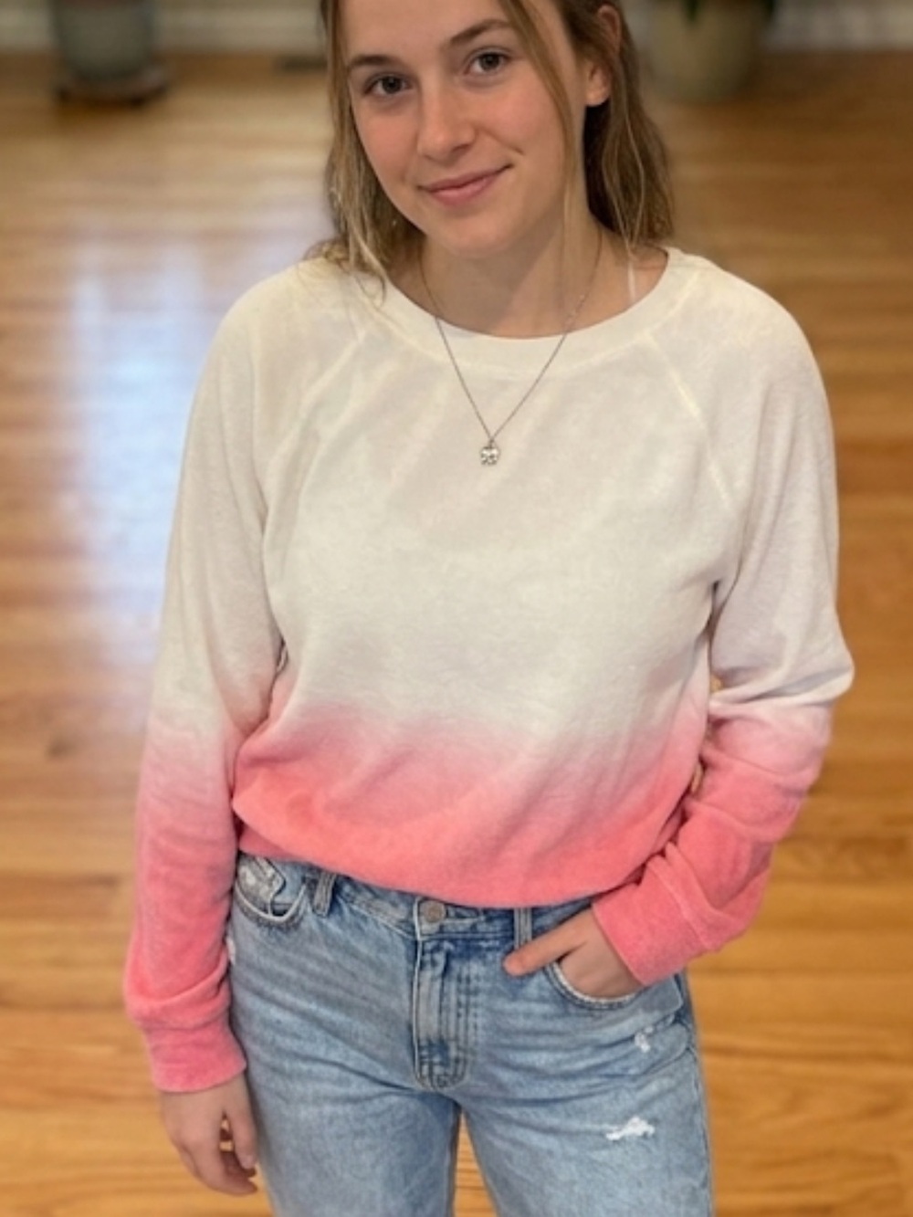 Evereve Ivory to Coral Ombre Sweatshirt NWOT large athletic outdoors soft beach